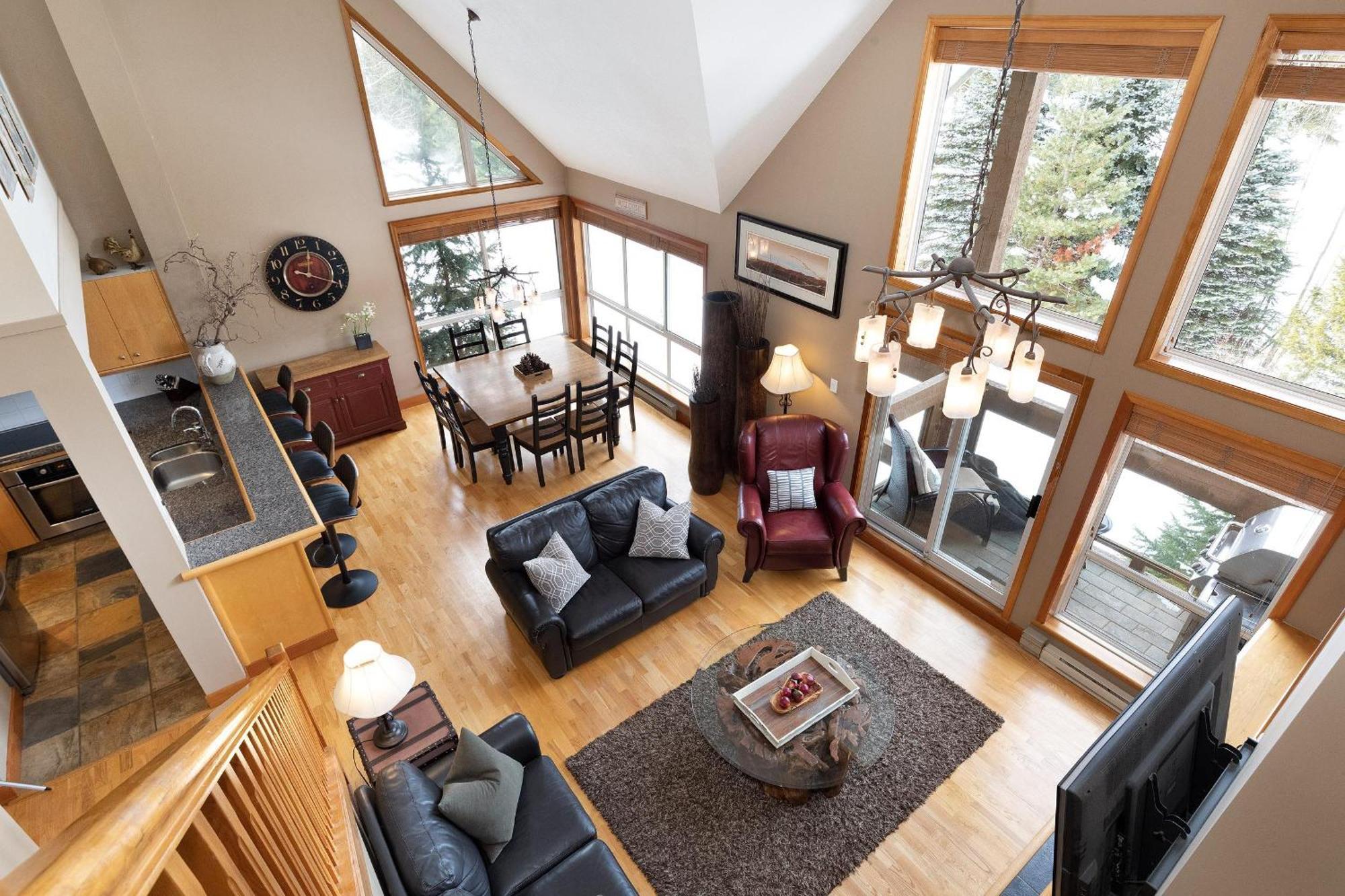 Alpine Greens 8 | Bright Townhome Near Blackcomb, Walk Or Shuttle To Skiing, Secure Parking Вістлер Екстер'єр фото