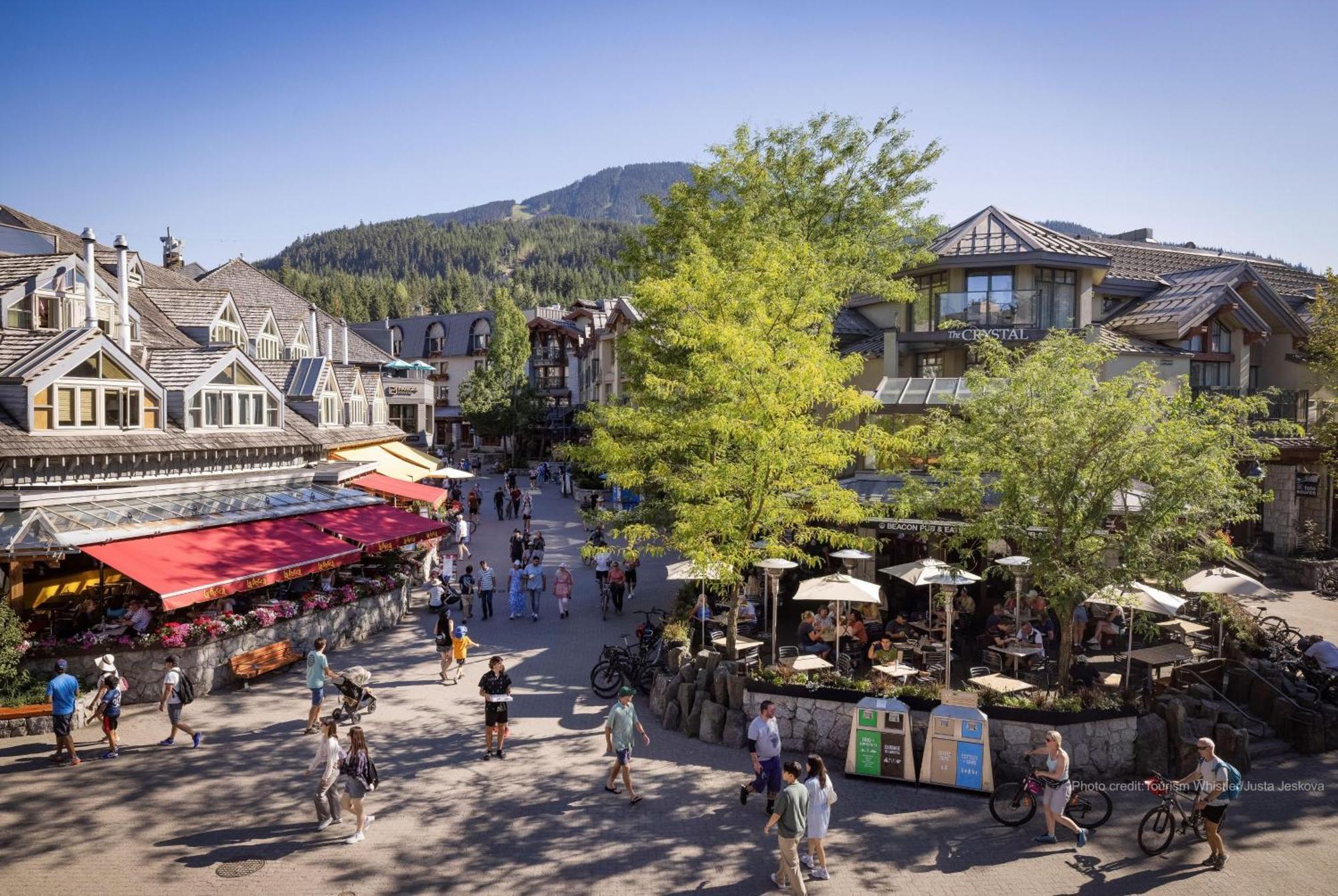 Alpine Greens 8 | Bright Townhome Near Blackcomb, Walk Or Shuttle To Skiing, Secure Parking Вістлер Екстер'єр фото